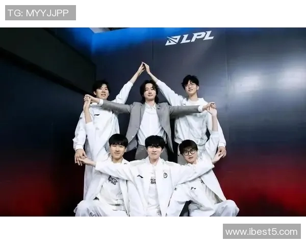 赛后分析:IG与JDG在比赛中的团队配合与战术执行探讨